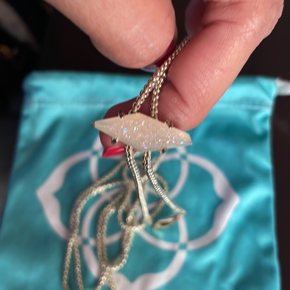 Kendra Scott necklace - Picture 5 of 6